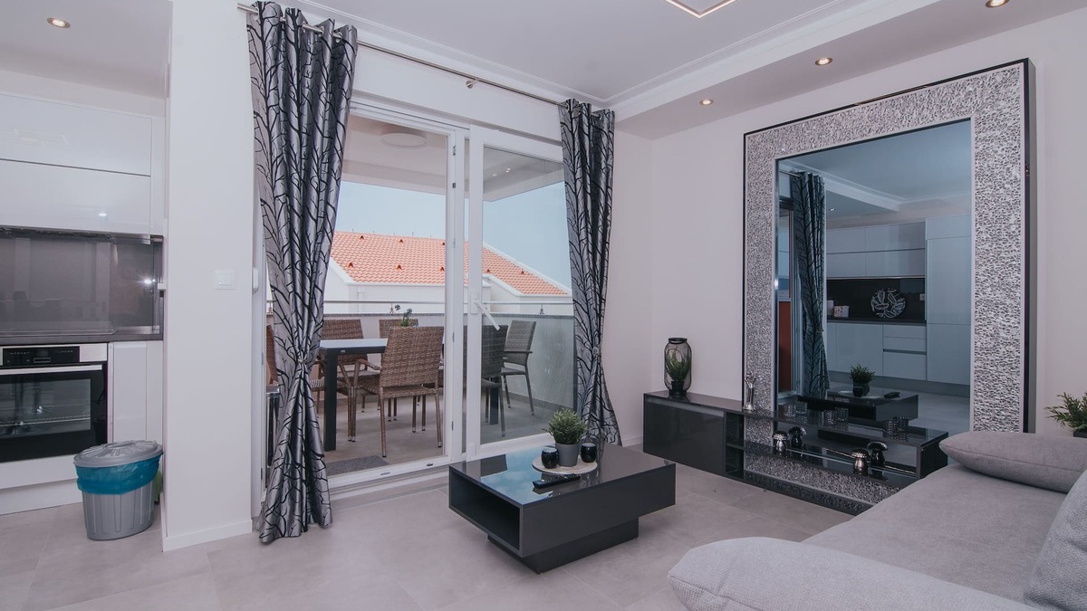 Novalja Apartment | Apartment near Beach with Terrace