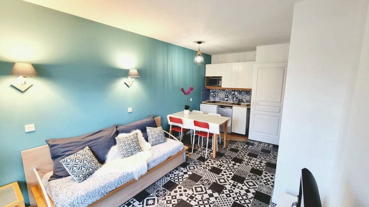 Serris Apartment | Apartment near Disneyland, Val d'Europe, Paris with shuttle #2