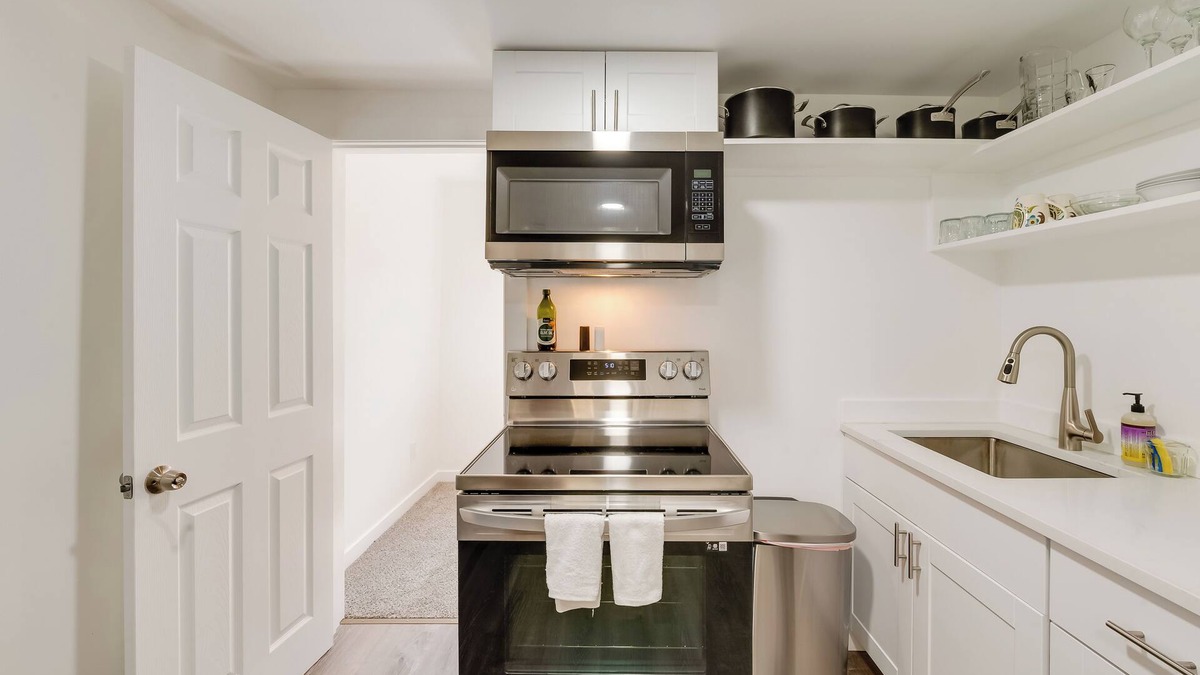 Downtown Juneau House | Apartment Near Juneau Downtown Historic District