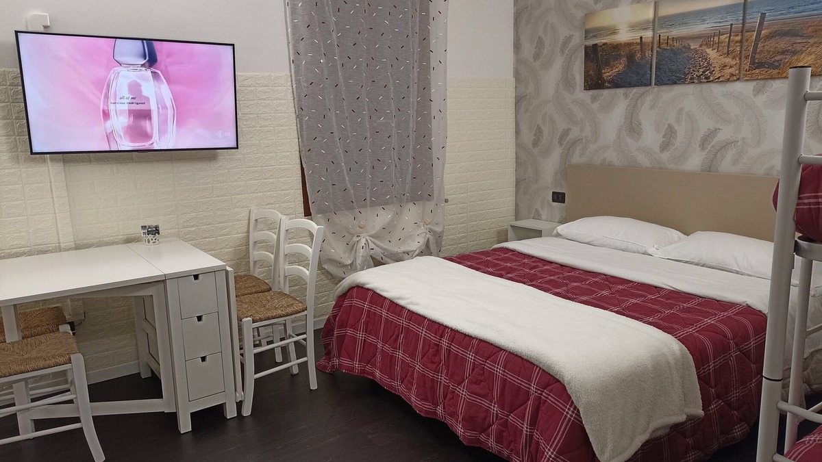 Peschiera del Garda Apartment | Apartment Near Lake Garda, Gardaland