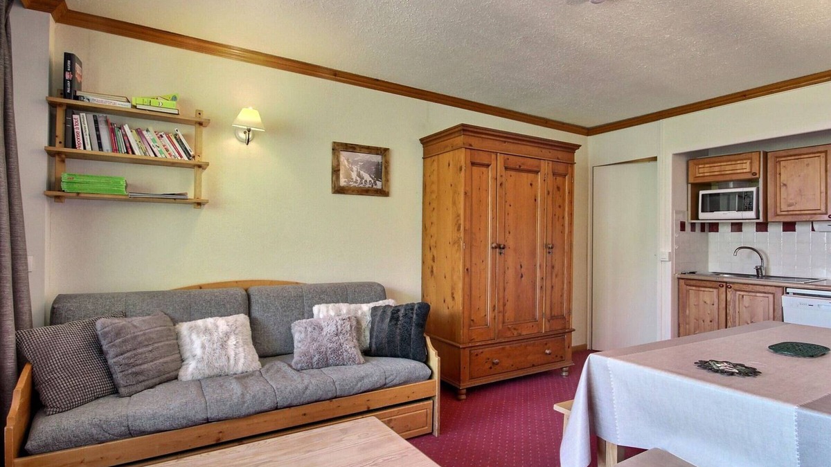 Plagne Centre Apartment | Apartment near slopes with Mont-Blanc view, free parking