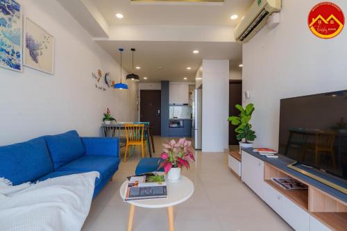 Tan Binh Apartment | Apartment - Near TSN Airport - 2Br 2WC - Luxury