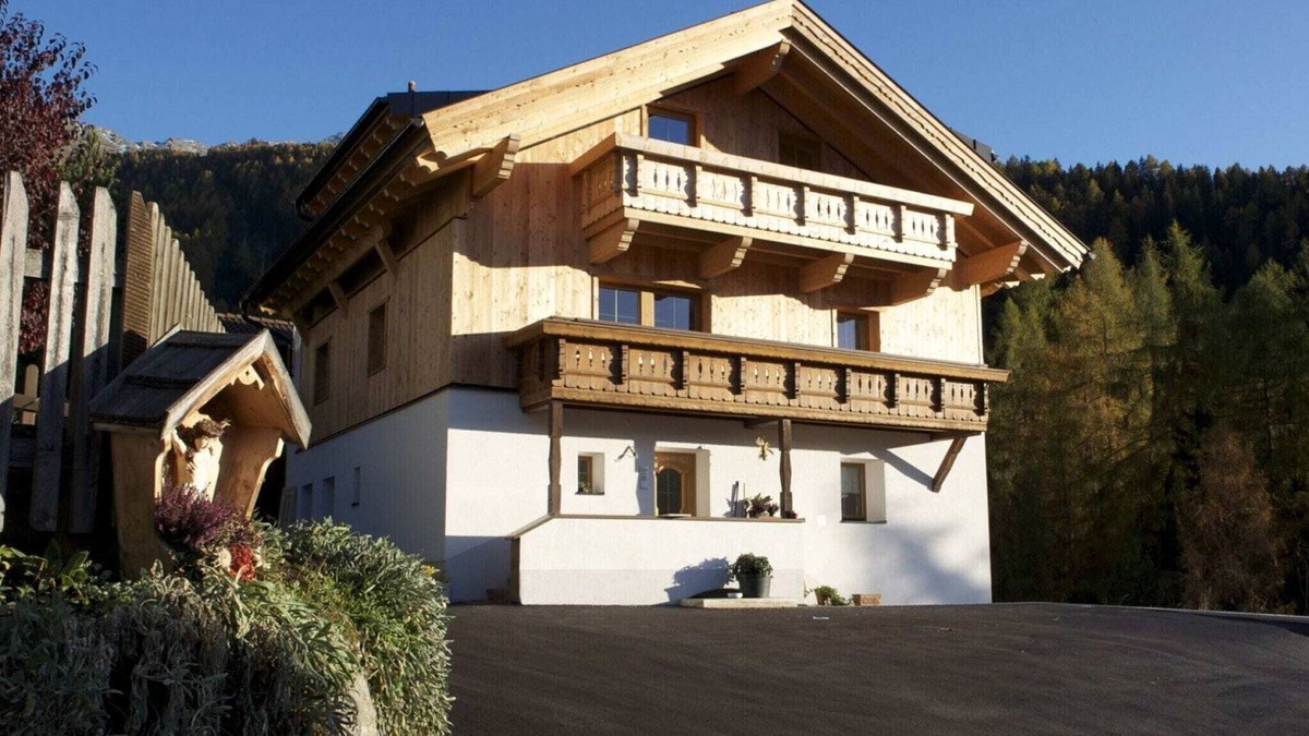 Fendels Apartment | Apartment near the ski area in Fendels