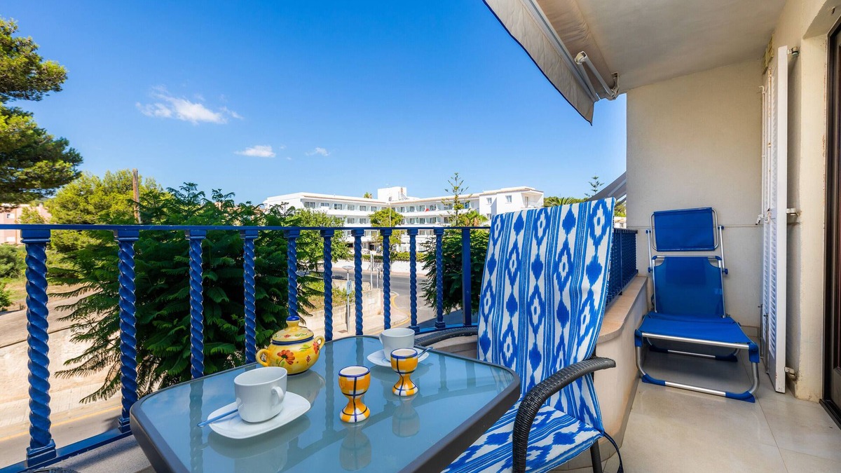 Cala Ratjada Apartment | Apartment 'Neo' close to the Beach with Balcony & Wi-Fi