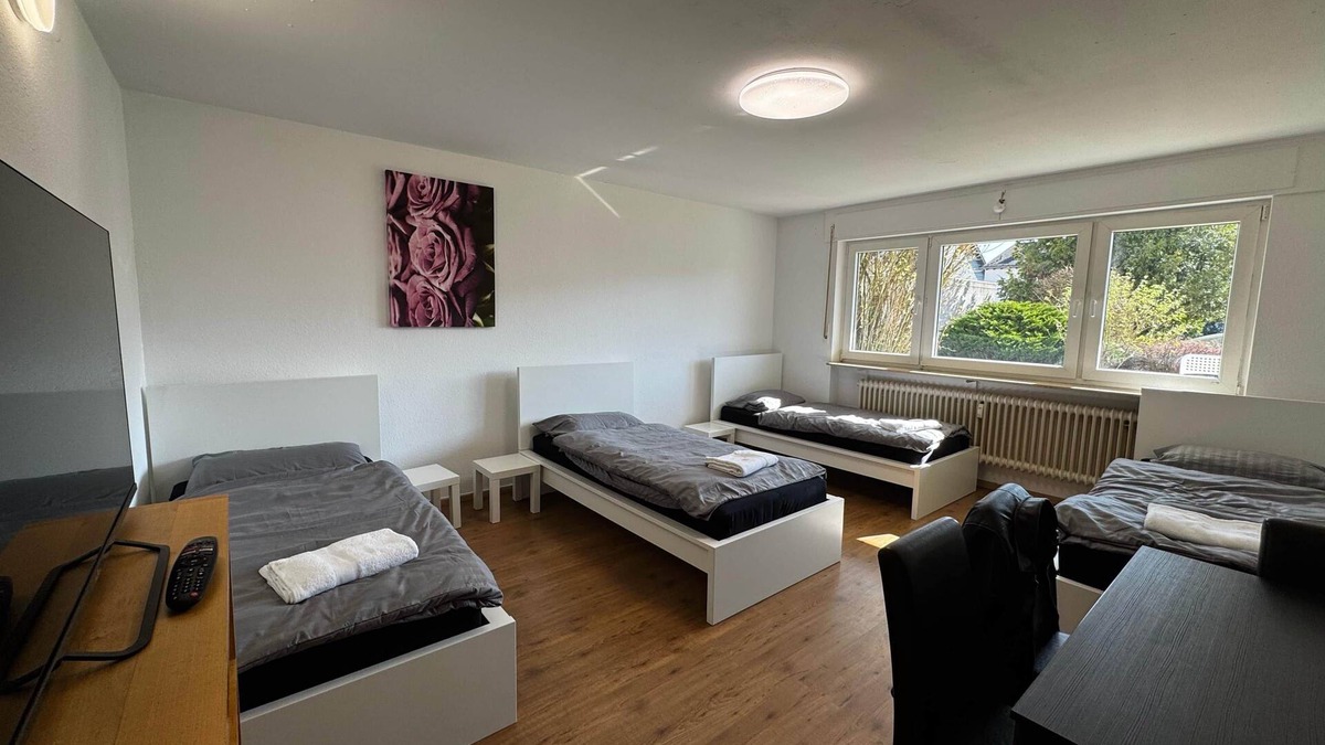 Niedernhausen Apartment | Apartment Niedernhausen 60 sqm 7 single beds Parking space