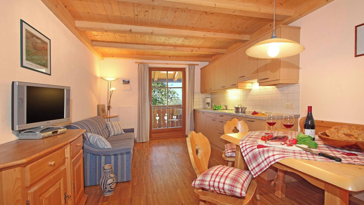 Castelrotto Apartment | Apartment 'Niglutsch - Schlern' with Mountain View, Balcony & Wi-Fi