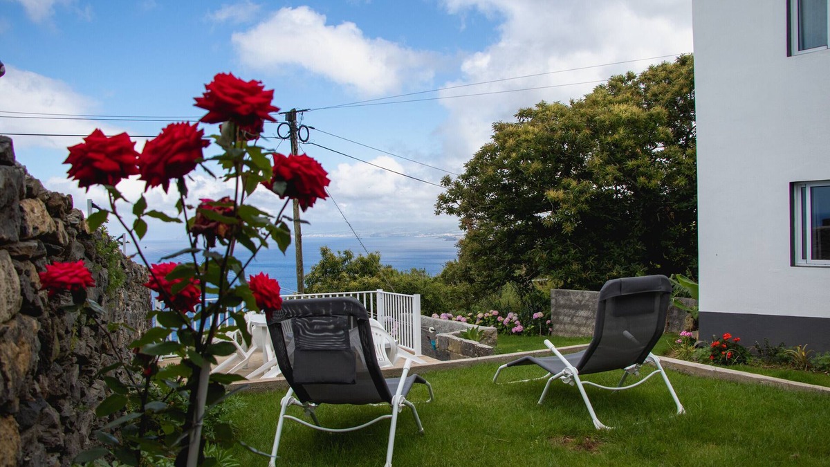 Ponta Delgada Apartment | Apartment "Oásis Fonte Grande 2" with Sea View, Shared Terrace & Wi-Fi