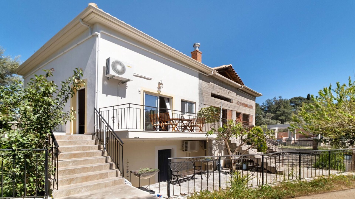 Lygia Apartment | Apartment 'Oceanida Aelia Room' with Wi-Fi