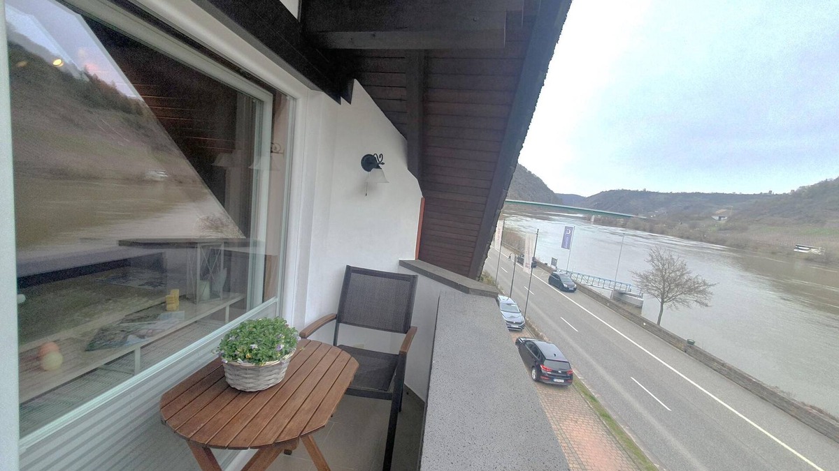 Loef Apartment | Apartment old half-timbered house "Mutter Mosel" - Apartment with balcony