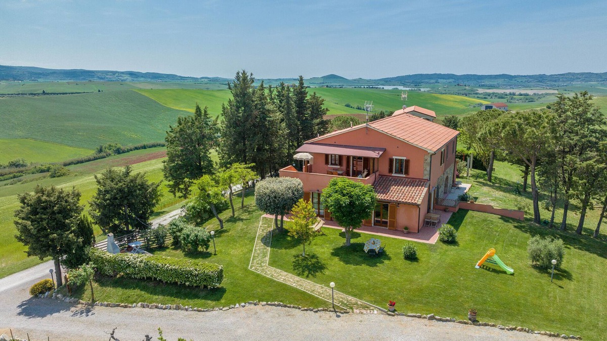 Santa Luce Apartment | Apartment "Oleandro" with Shared Garden & Wi-Fi