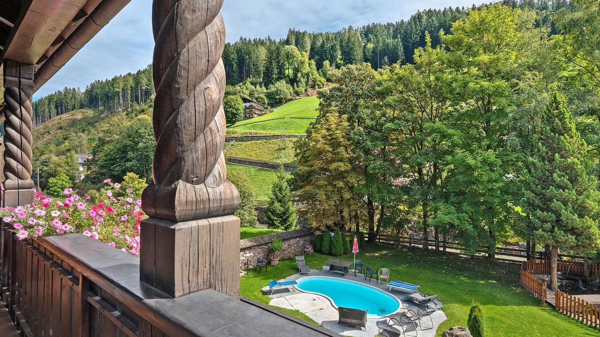 Sarntal Apartment | Apartment 'Olympia 4' with Mountain View, Shared Garden and Wi-Fi