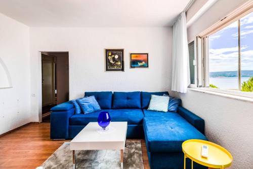 Dugi Rat Apartment | Apartment on the beach Perla Bianca