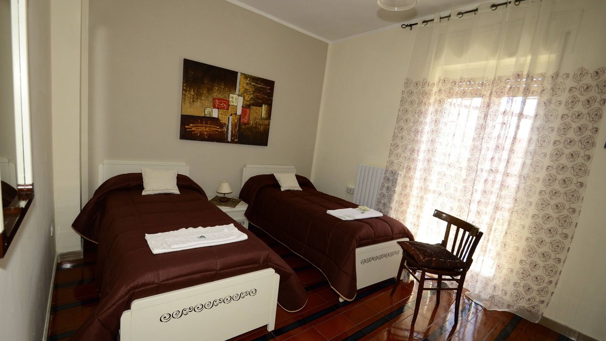 Laurignano Apartment | Apartment on the outskirts of Cosenza