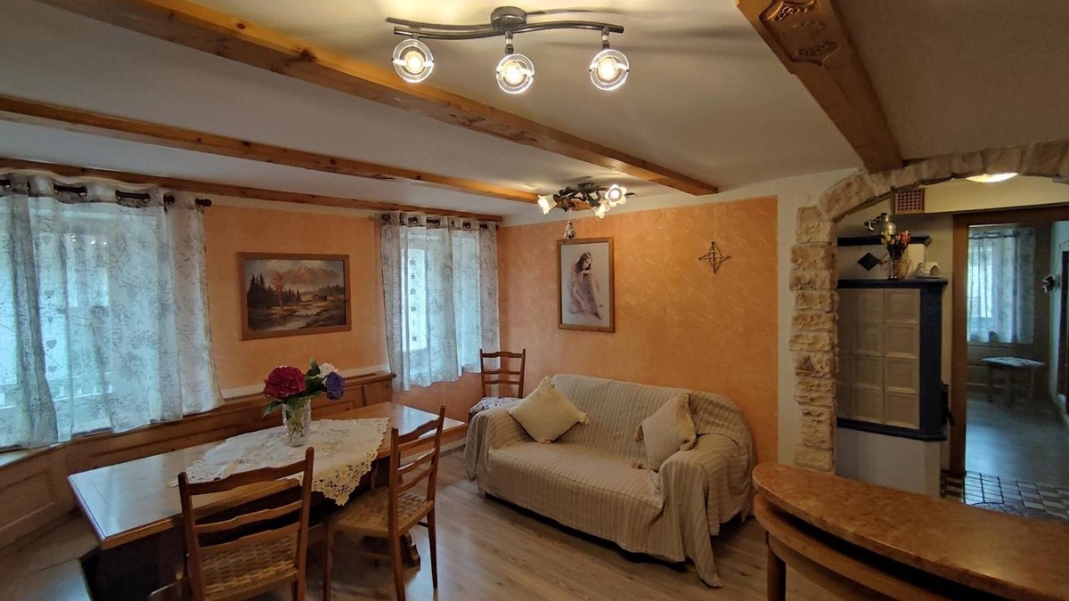 Padola Apartment | Apartment 'Padola 72' with Mountain View and Wi-Fi