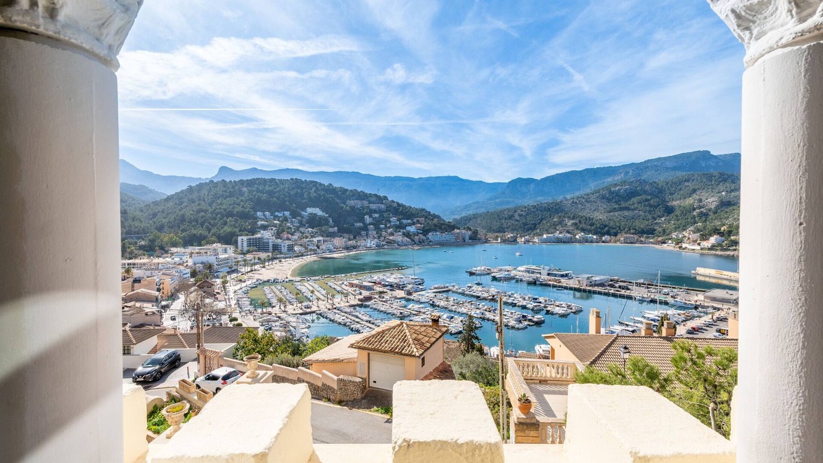 Soller Apartment | Apartment 'Petit Palau' with Sea View, Private Terrace and Wi-Fi