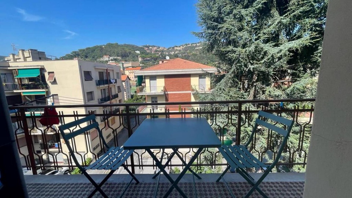 Finalborgo Apartment | Apartment "Petit Bijou" with Balcony & Wi-Fi