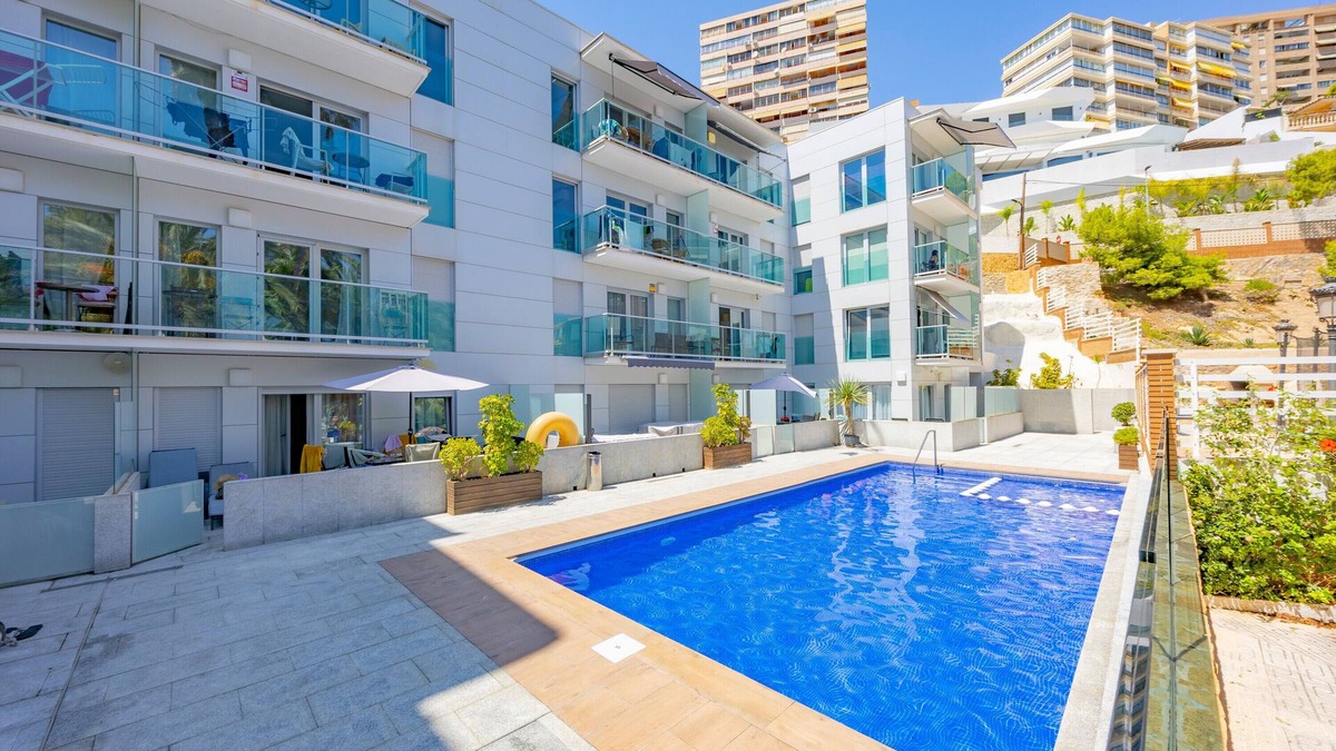 Benidorm Apartment | Apartment 'Playa De Poniente 1-5' with Sea View, Wi-Fi and Air Conditioning