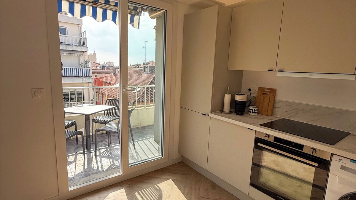 Cimiez Apartment | Apartment port de Nice 4 persons, fully equipped high prestations balcony