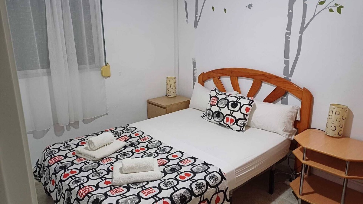 Leon XIII-Los Naranjos Apartment | Apartment 'Próximo Basílica Macarena' with Wi-Fi and Air Conditioning