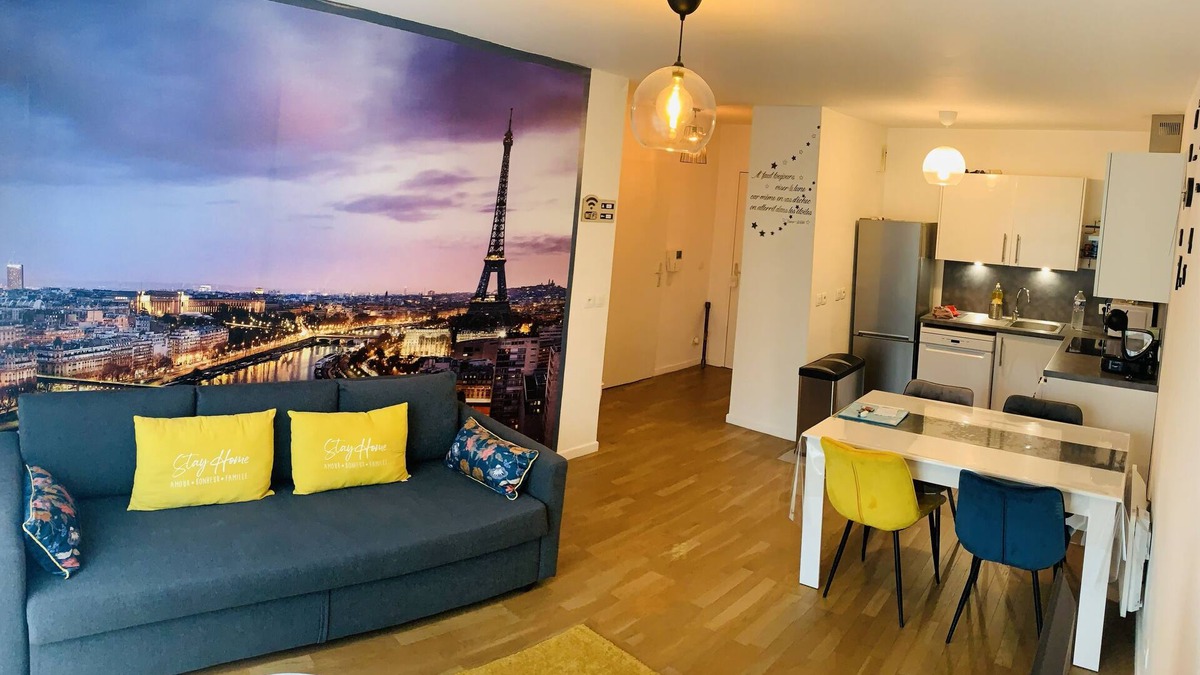 Montgeron Apartment | Apartment * * * * * Private Parking 25 MN to Paris