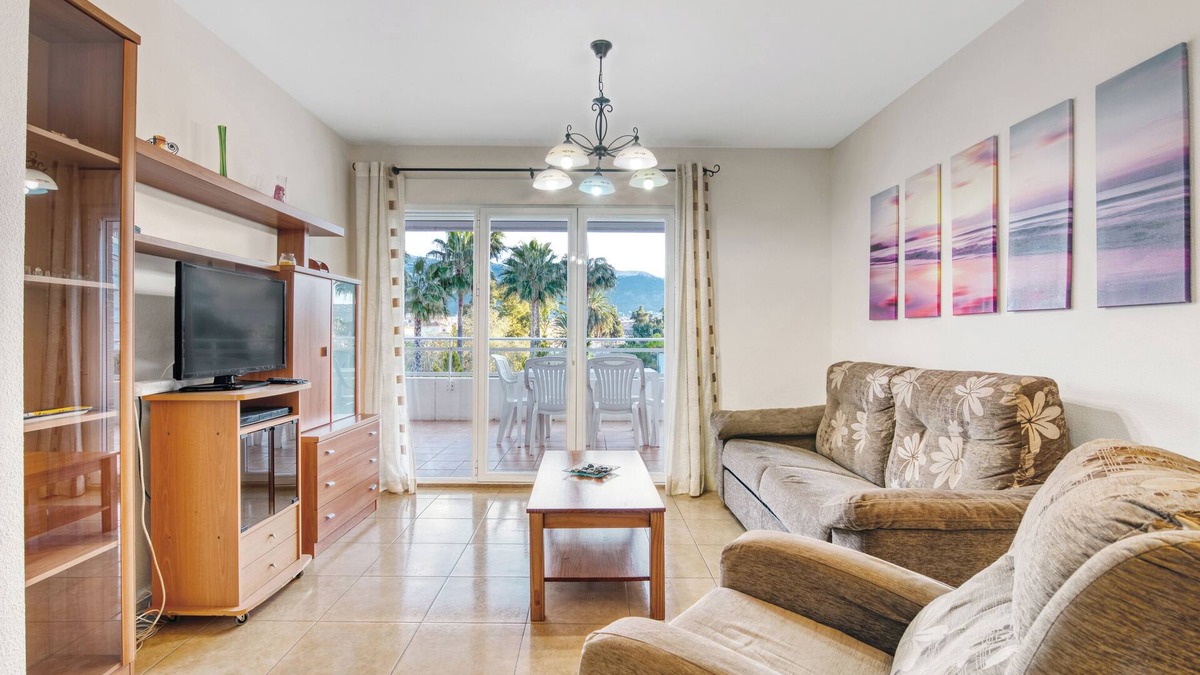 Denia Apartment | Apartment "Puerto Romano" with Mountain View, Shared Pool & Wi-Fi