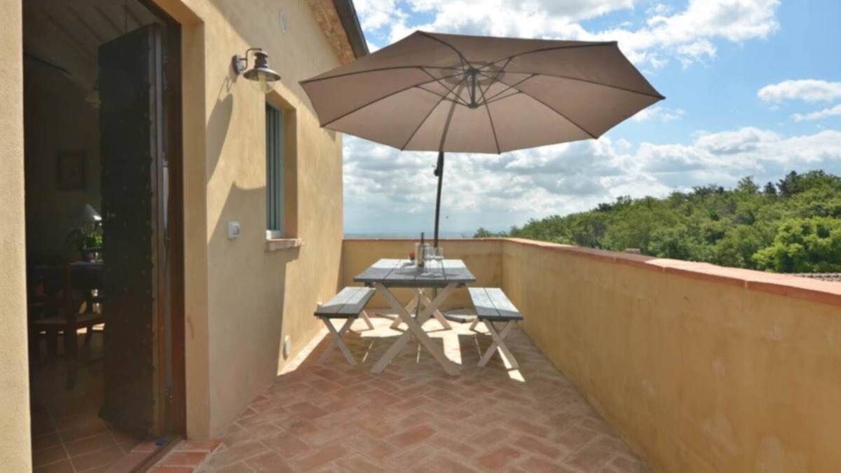 Trequanda House | Apartment Quercia - Cignella resort Accommodation in Tuscany
