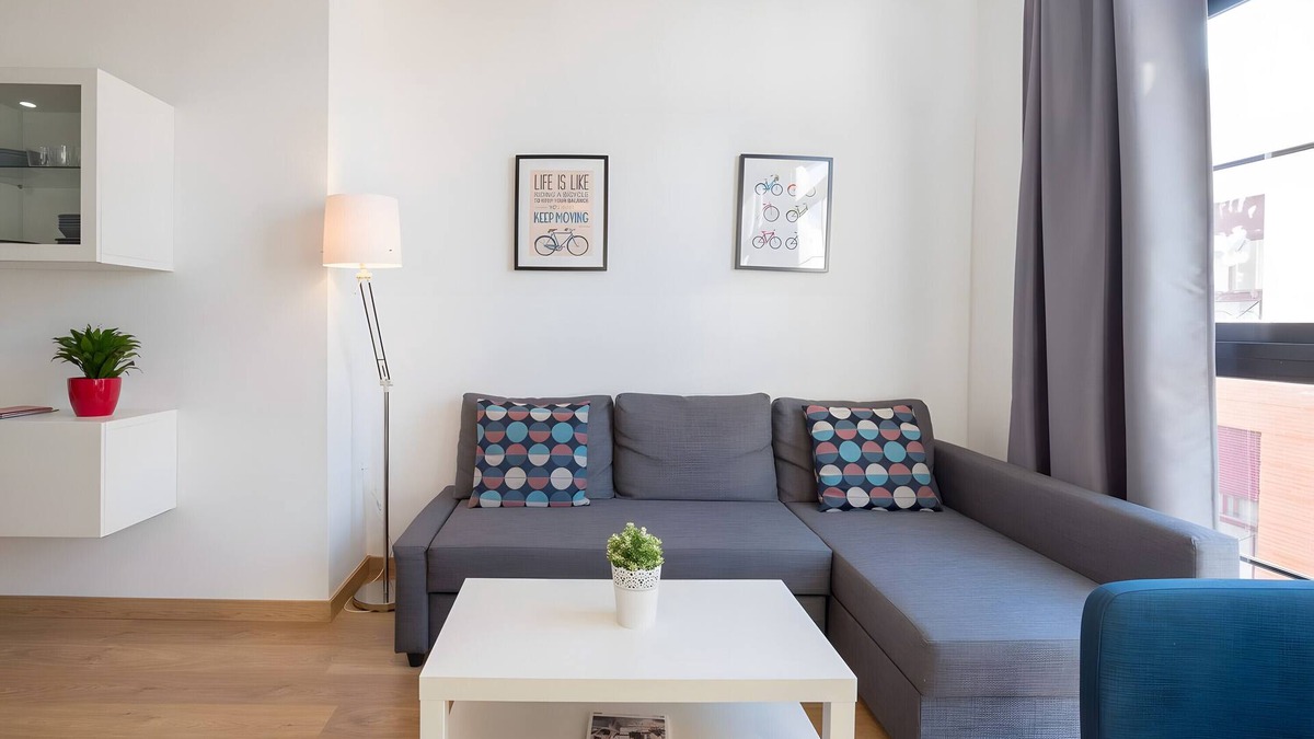 La Trinidad Apartment | Apartment 'Quiet, Bright and Central' with Shared Terrace, Wi-Fi and Air Conditioning
