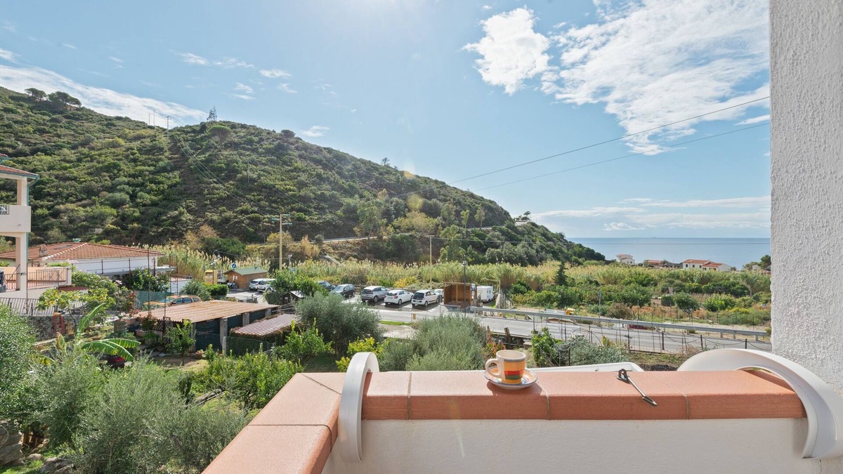 Pomonte Apartment | Apartment "Ramerino" near the beach with sea and mountain view
