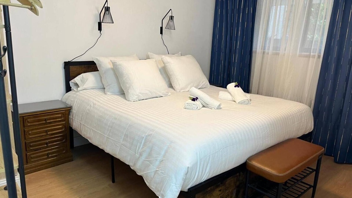 Malakoff Apartment | Apartment 'Ranko' with Private Terrace, Private Garden and Wi-Fi