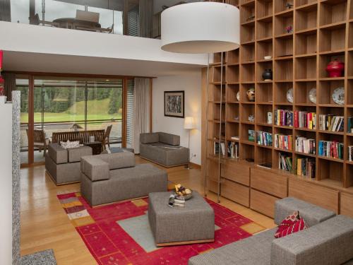 Celerina-Schlarigna Apartment | Apartment Residenz Cresta Kulm B26 by Interhome