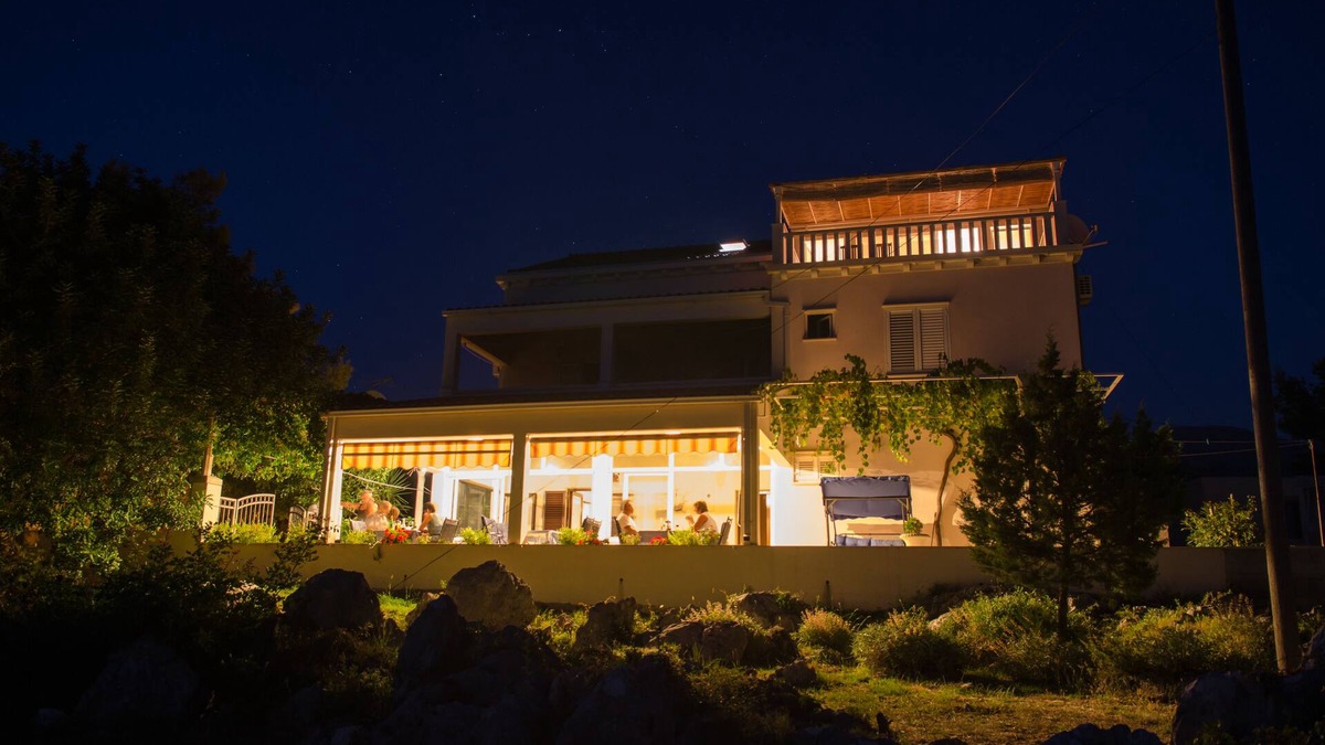Banici House | Apartment & Rooms Villa Katarina - Double Room with Shared Balcony 1