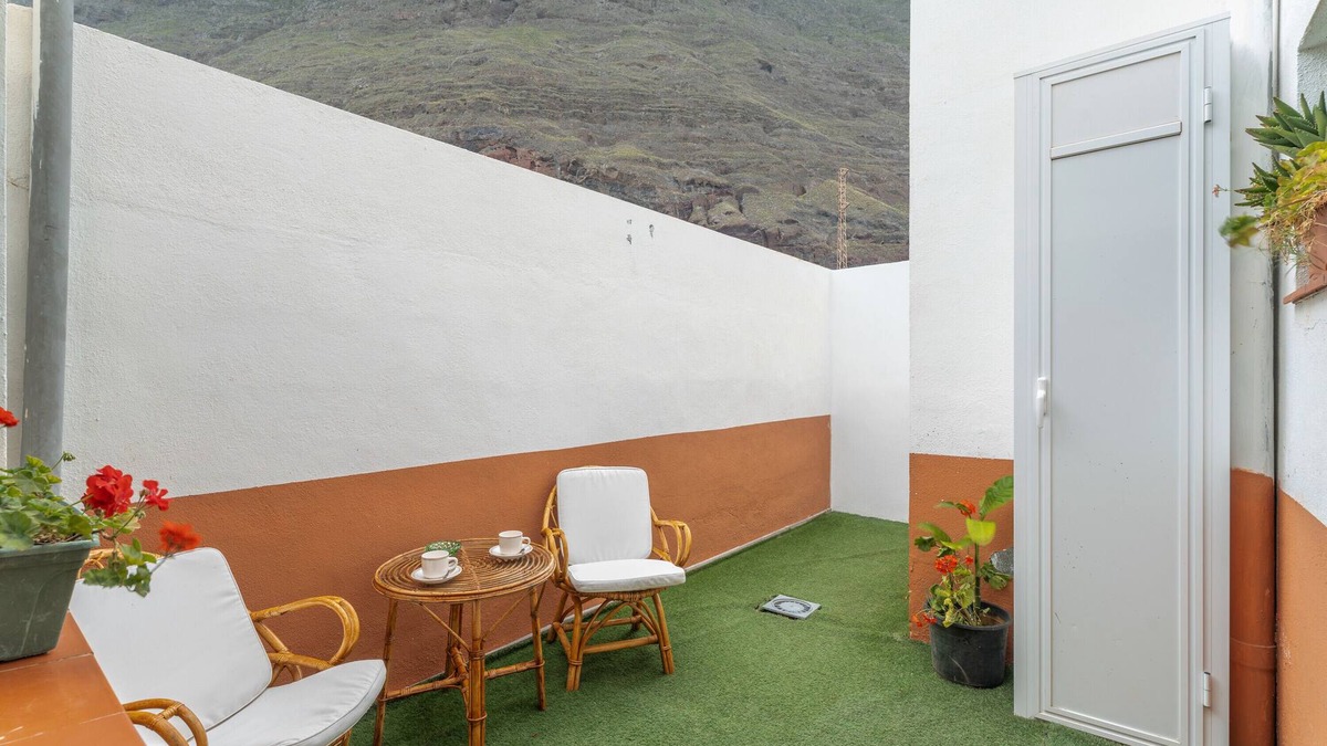 Las Puntas Apartment | Apartment 'Rosi- Studio' with Mountain Views, Wi-Fi and Air Conditioning