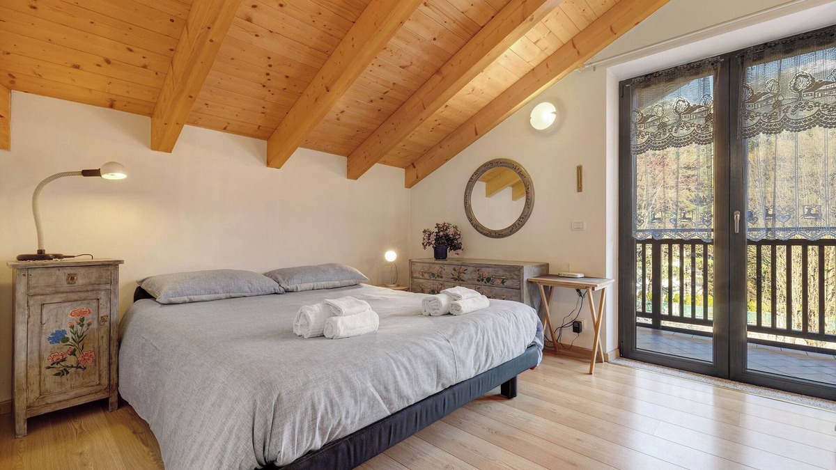 Pinzolo Apartment | Apartment 'Rosy' with Mountain View, Balcony and Wi-Fi