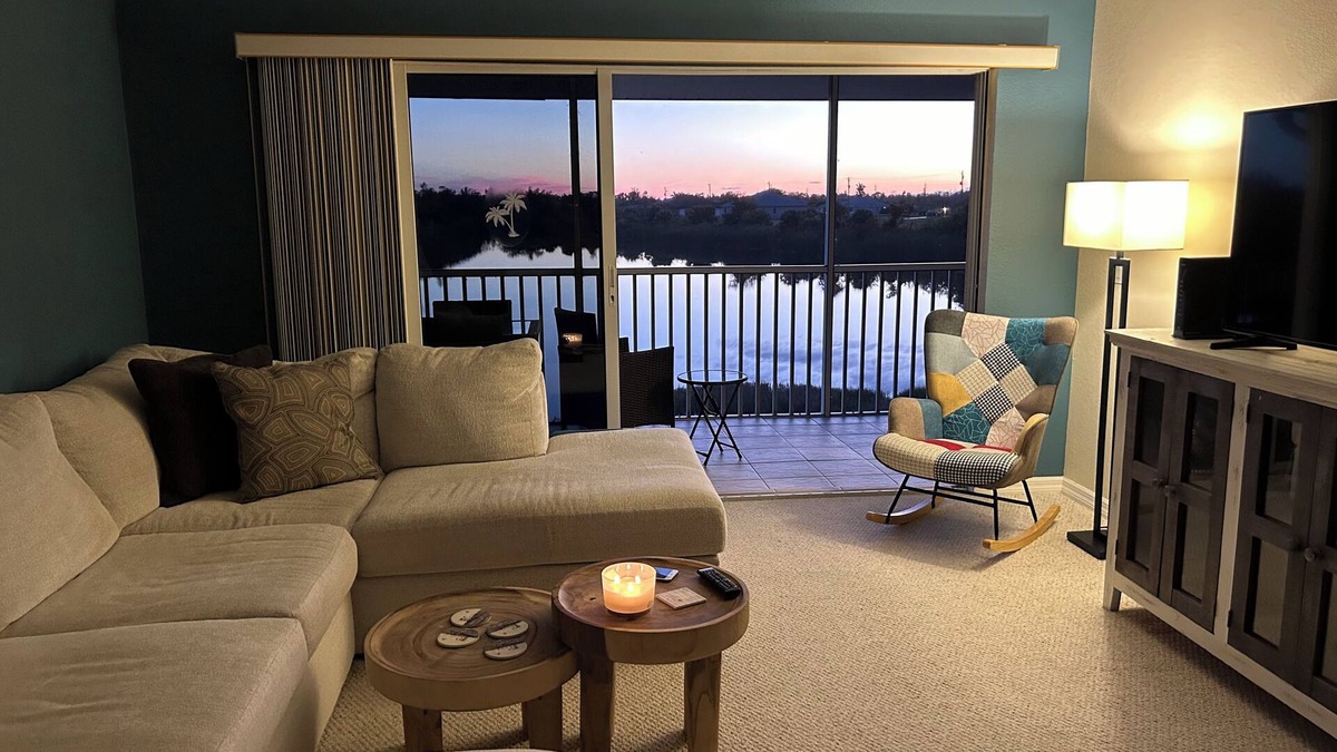 Port Charlotte Apartment | Apartment Rotonda West, FL Lakeview Condo 2 bed/2 bath