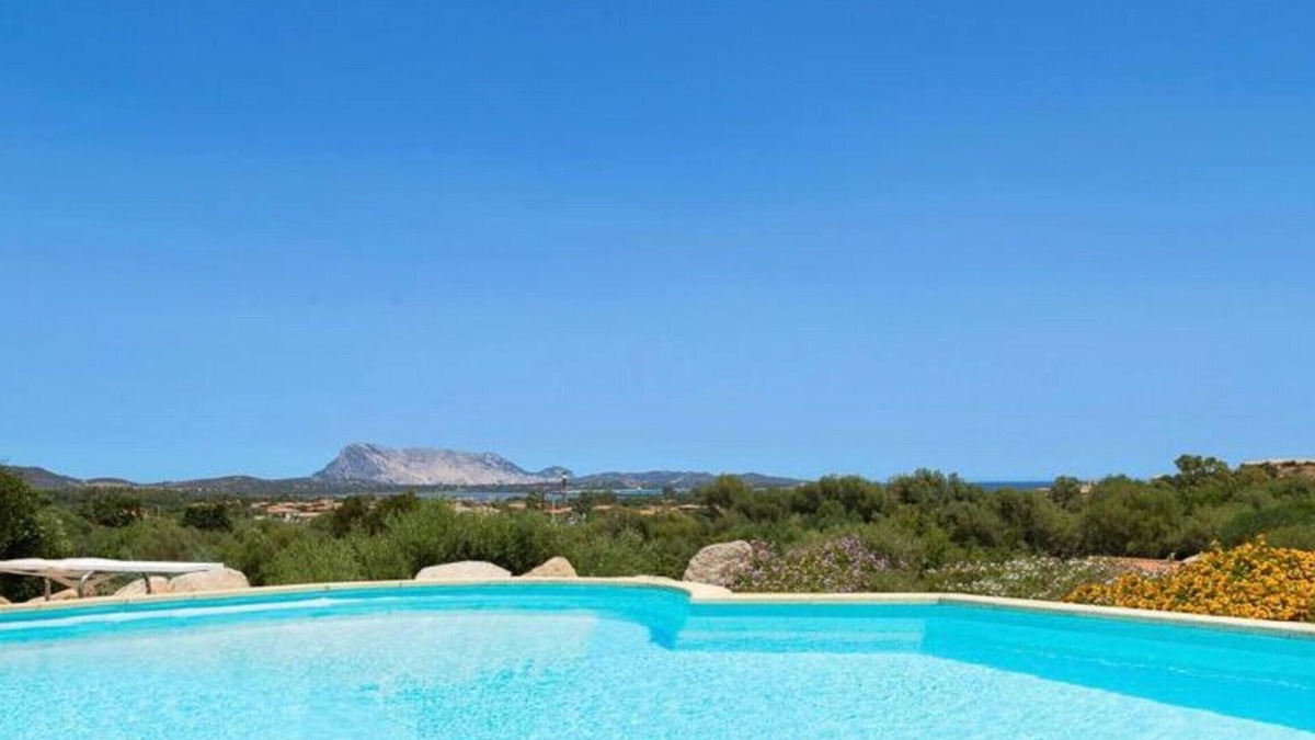 San Teodoro Villa | Apartment Runcina 1 with Sea View, Wi-Fi and Shared Pool