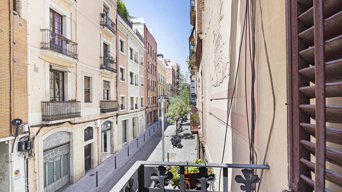 el Camp d'en Grassot i Gracia Nova Apartment | Apartment 'Sagrada Familia Balcony' with Balcony and Wi-Fi