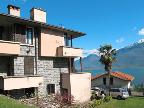 Gera Lario Apartment | Apartment Salice Verde - GLA131 by Interhome