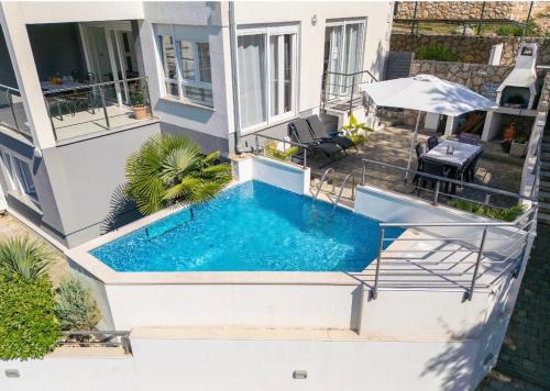 Njivice Apartment | Apartment Sasso Bianco with the Private Pool