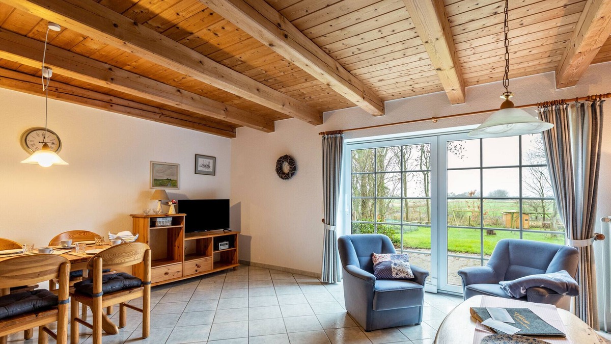 Westerhever Apartment | Apartment "Schäferhof Dircks 1" with Garden & Wi-Fi