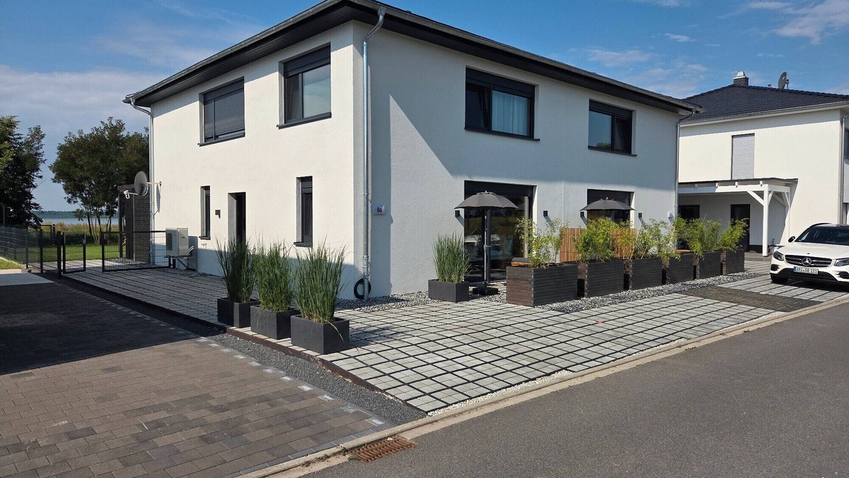 Muldestausee Apartment | Apartment 'Schlossterrassen 8a' with Private Terrace, Shared Garden and Wi-Fi