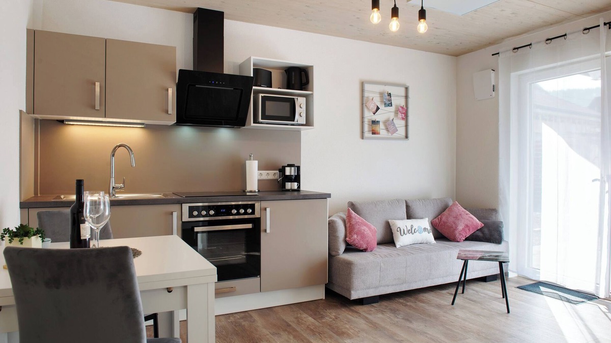 Margrethausen Apartment | Apartment "Schwäbische Alb 2" with Private Terrace, Shared Garden and Wi-Fi