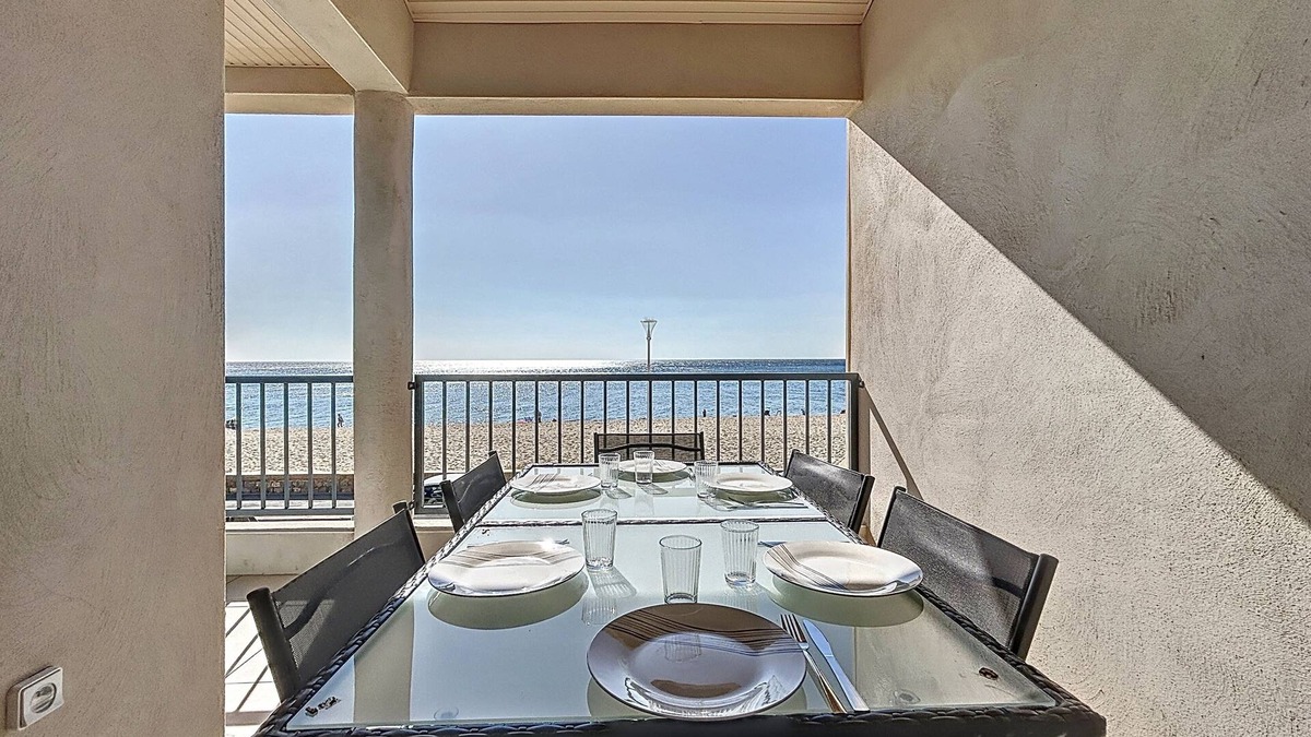 Leucate Apartment | Apartment sea view in Leucate Plage – 6 people