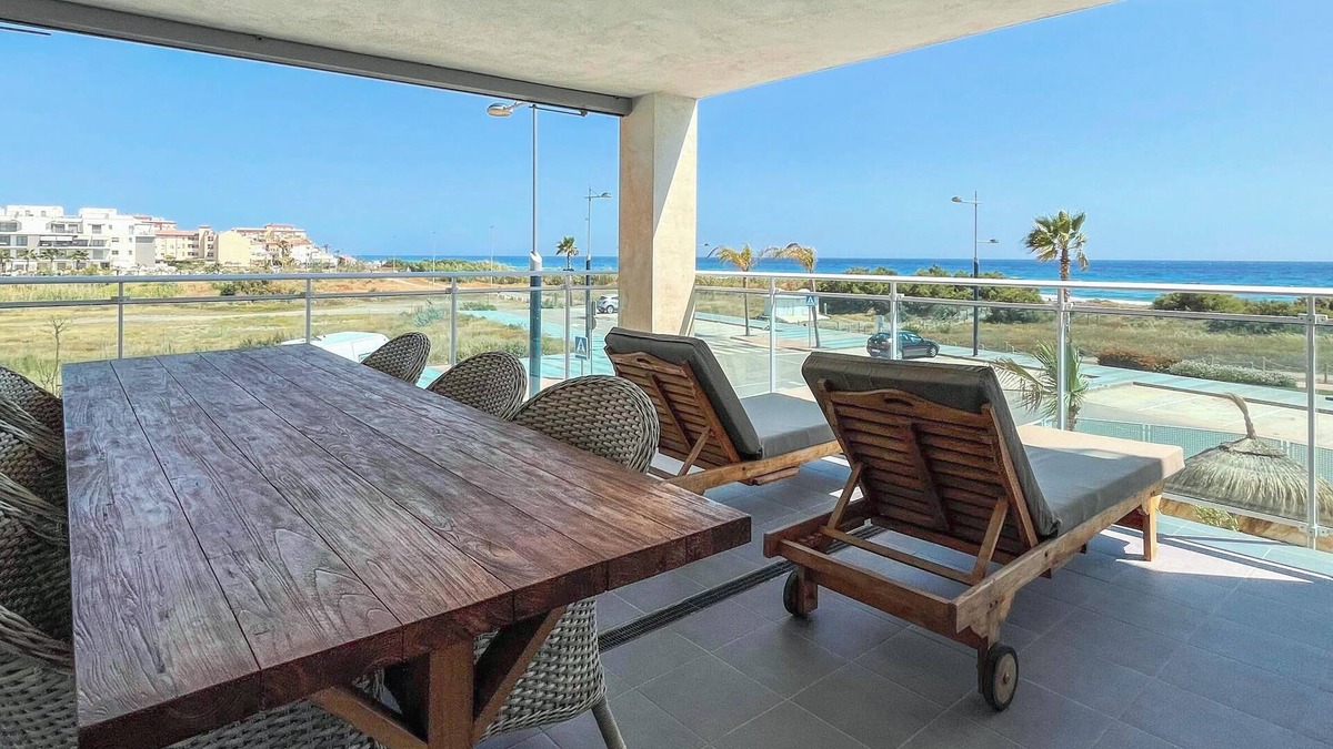 Torrox Costa Apartment | Apartment Seaside Duna Beach with Sea View, Shared Pool & Wi-Fi