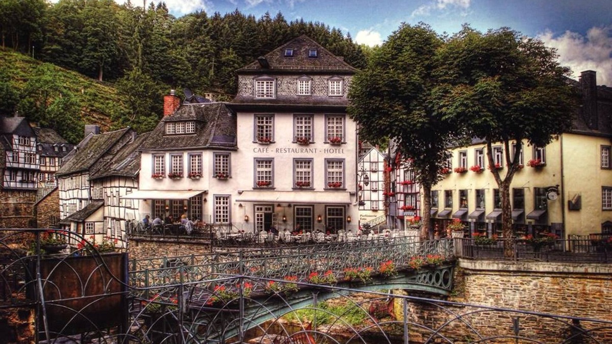Monschau Hotel | Apartment, shower /WC, 3 bedrooms up to 5 pers. - Hotel Horchem