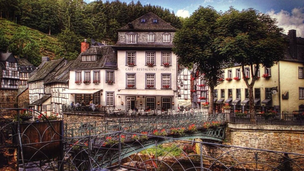 Monschau Hotel | Apartment, shower / WC, 3 beds. up to 6 pers. - Hotel Horchem