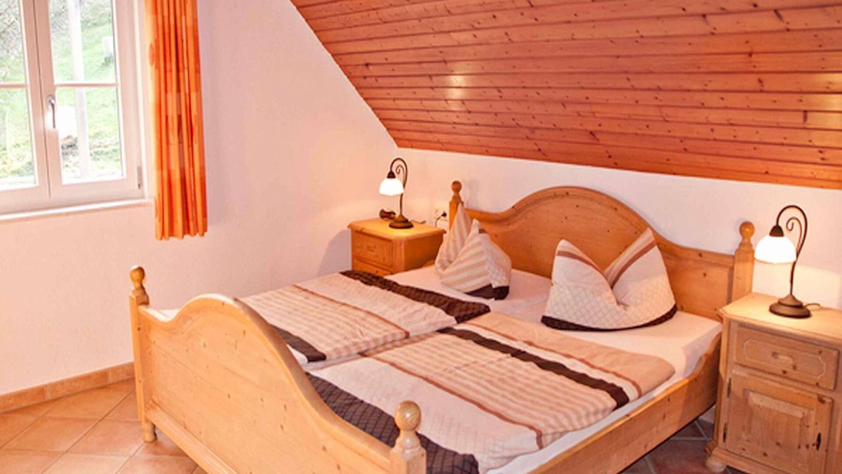 Kirnbach Apartment | Apartment 'Sonneneck' with Mountain View, Shared Pool and Wi-Fi