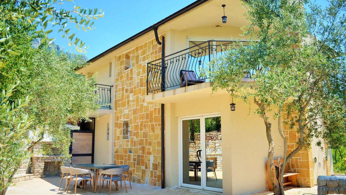 Boljevici Apartment | Apartment Staciun 04 ~ Located In The Village Of Limljani