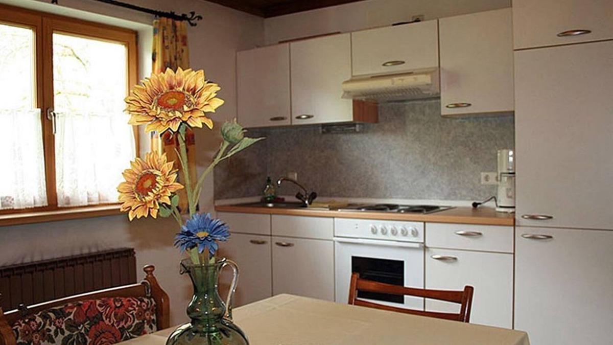 Stuhlfelden House | Apartment Standard, shower, toilet - Schweizerhaus, Hotel-Gasthof