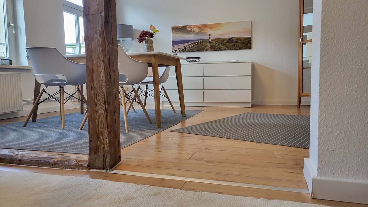 Schwerin Apartment | Apartment 'Stilvolle Whg Im Zentrum' with Wi-Fi