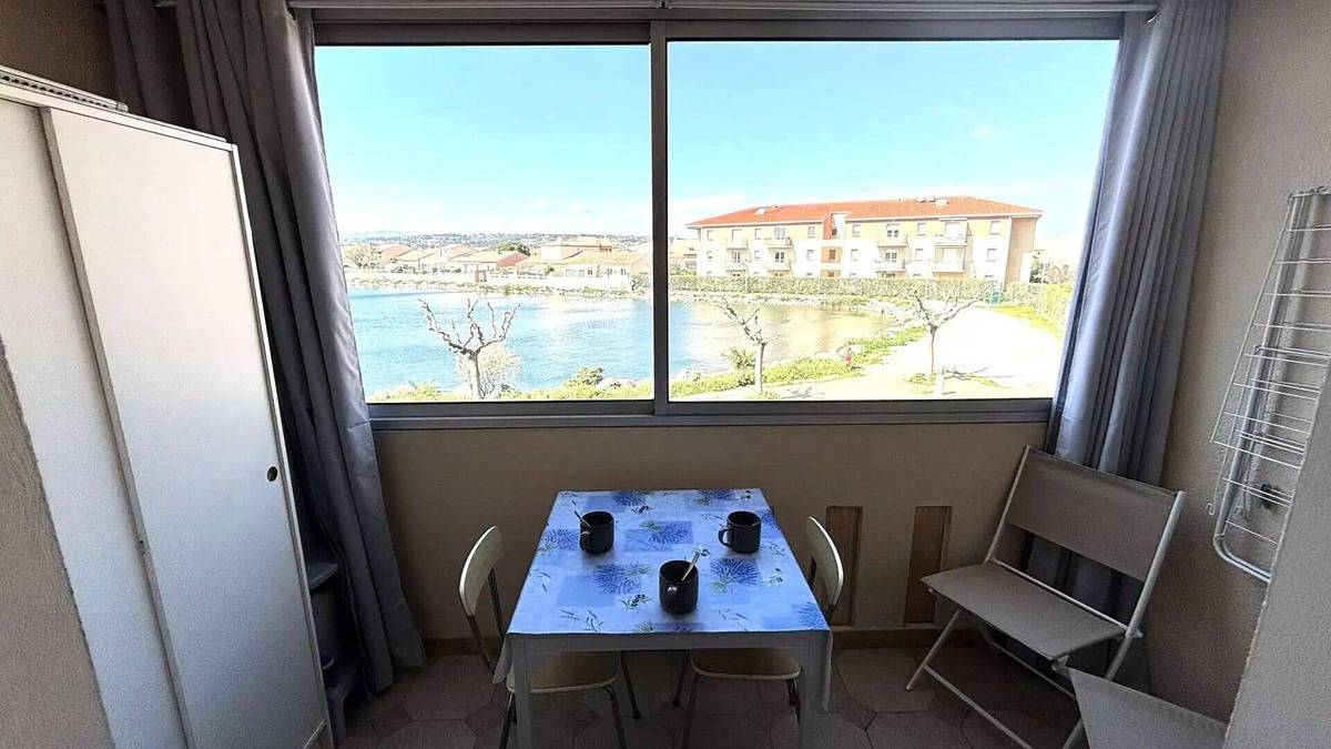 Port-la-Nouvelle Apartment | Apartment Studio-Cabin sleeps 3 PORT-LA NOUVELLE